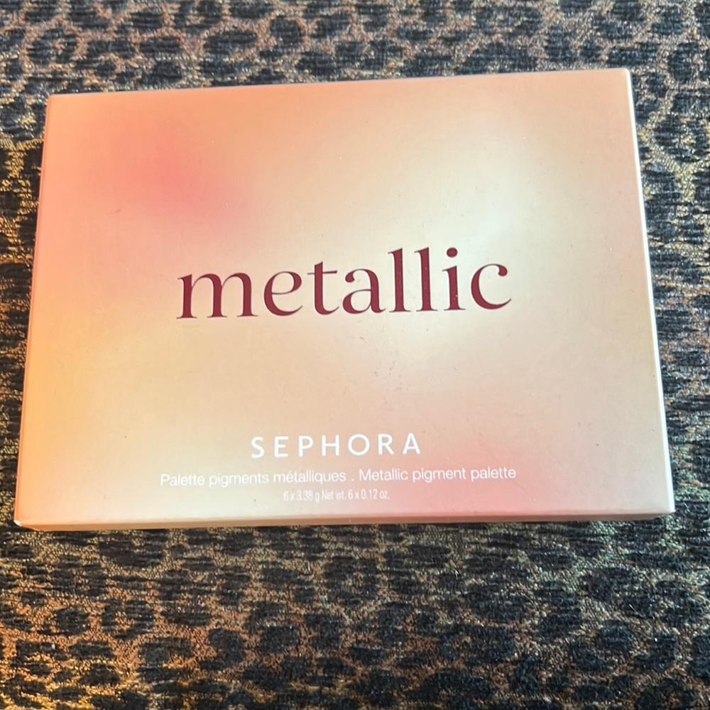 Sephora Metallic pigment palette